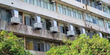 高溫悶熱的廠房車間降溫方案-節(jié)能環(huán)保空調(diào)