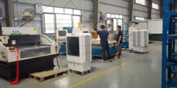 注塑車間如何降溫安裝工業環保空調比大風扇還省電，你知道嗎！