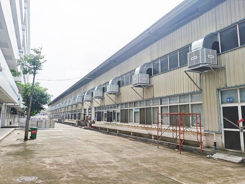 工業水冷環保空調學校食堂降溫工程案例.jpg 工業水冷環保空調學校食堂降溫工程案例.jpg